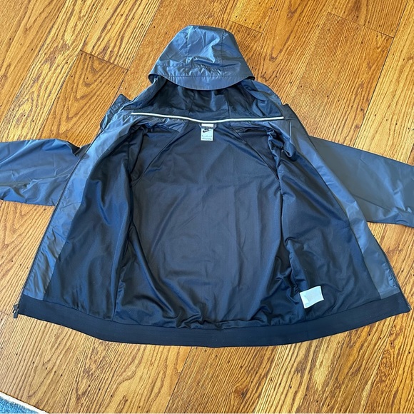 NWOT BIG KIDS (BOYS) LOOSE HIP-LENGTH NIKE SPORTSWEAR WINDRUNNER XL BLACK - Picture 12 of 15